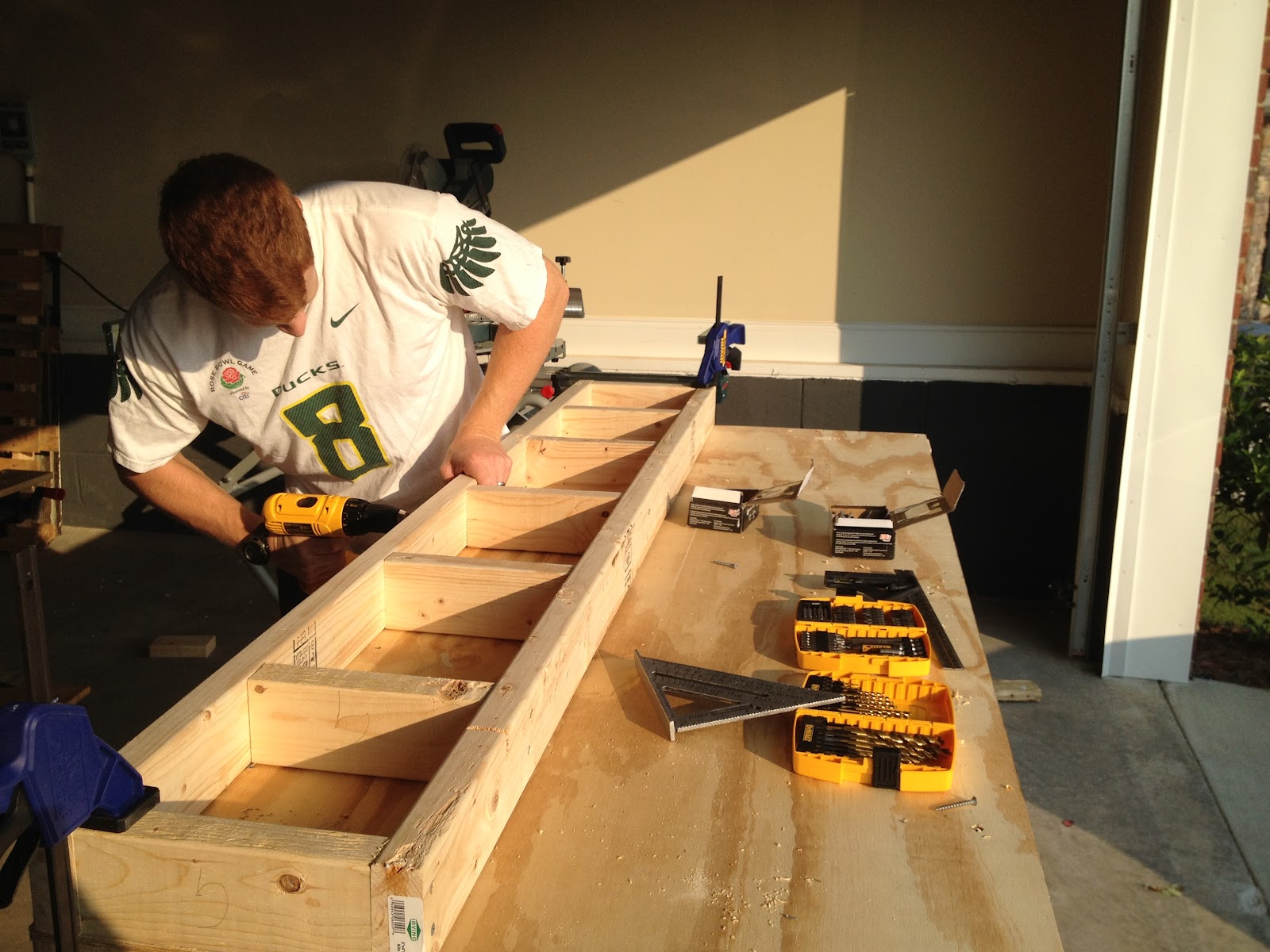 DIY Woodworking длинный верстак